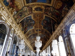 The ceiling in the hall of mirrors